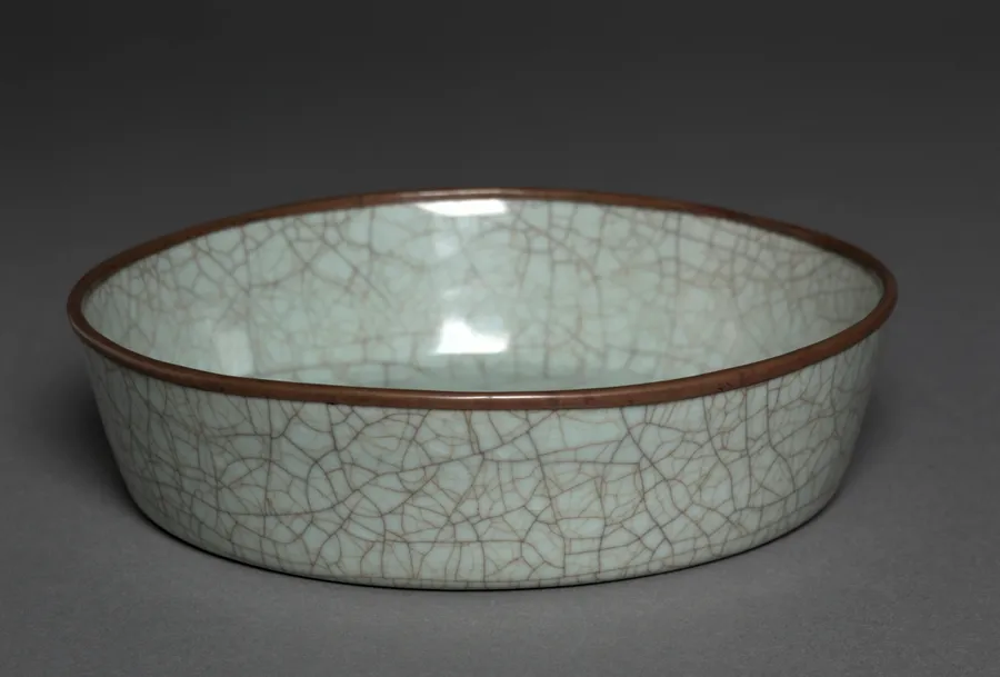 Basin, by Unknown artist