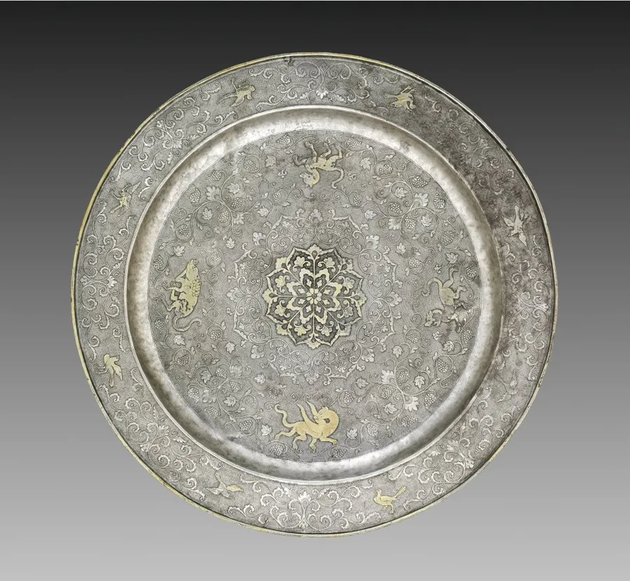 Footed Platter with Design of Mythical Beasts amid Grapevines, by Unknown artist