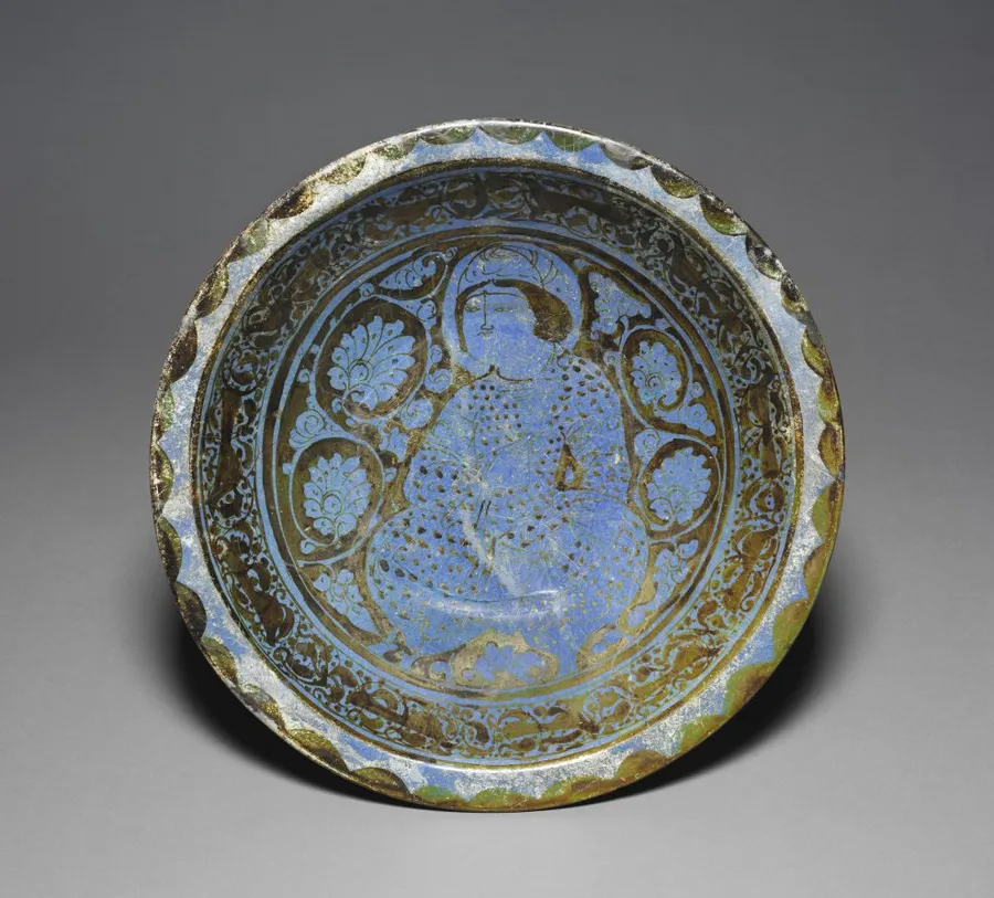 Luster Dish with Seated Prince, by Unknown artist