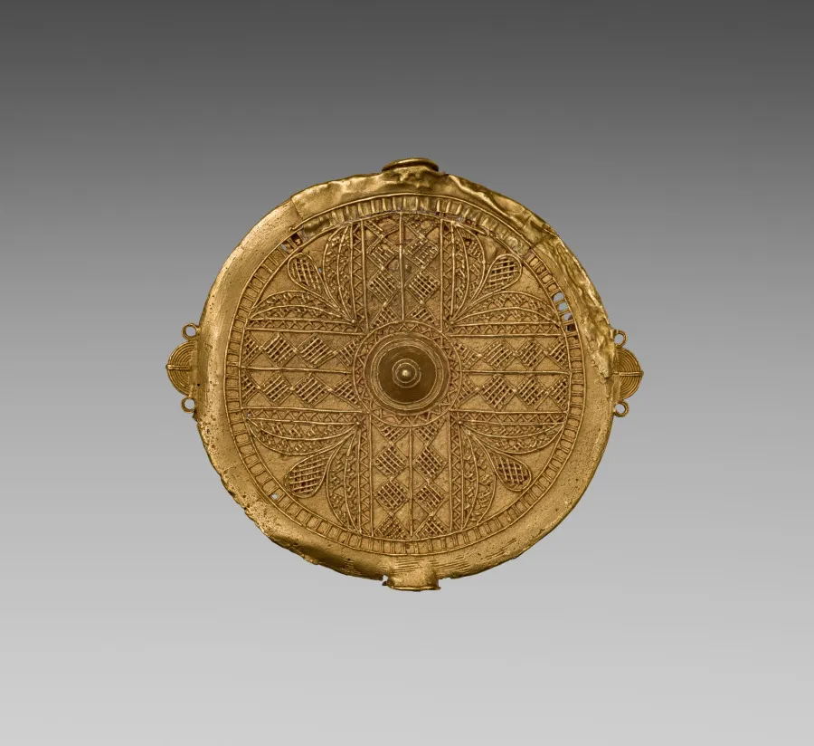 Disk Pendant (akrafokɔnmu), by Unknown artist