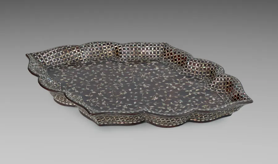 Foliate-Shaped Tray with Mother-of-Pearl Inlay, by Unknown artist