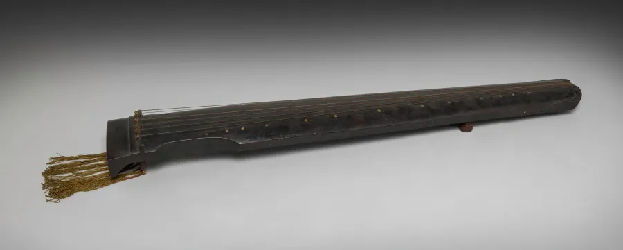 Guqin made by Zhang Ruixiu of Suzhou, by Unknown artist